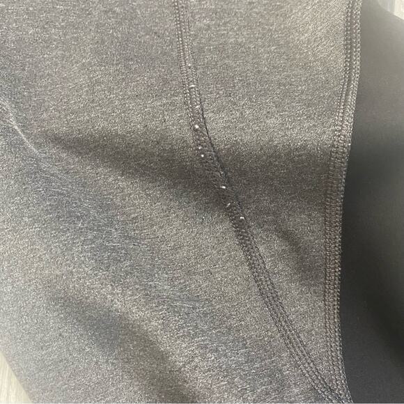 Au Rum Women's Gray & Black Midrise Stretchy Crop Leggings Size Small - Picture 9 of 11